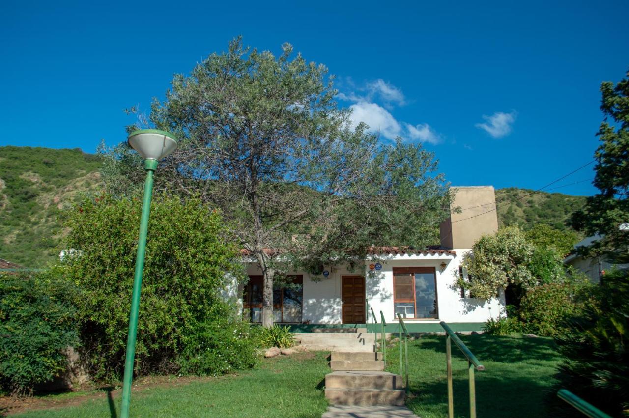 Casa En Centro De Carlos Paz Con Pileta Holiday home